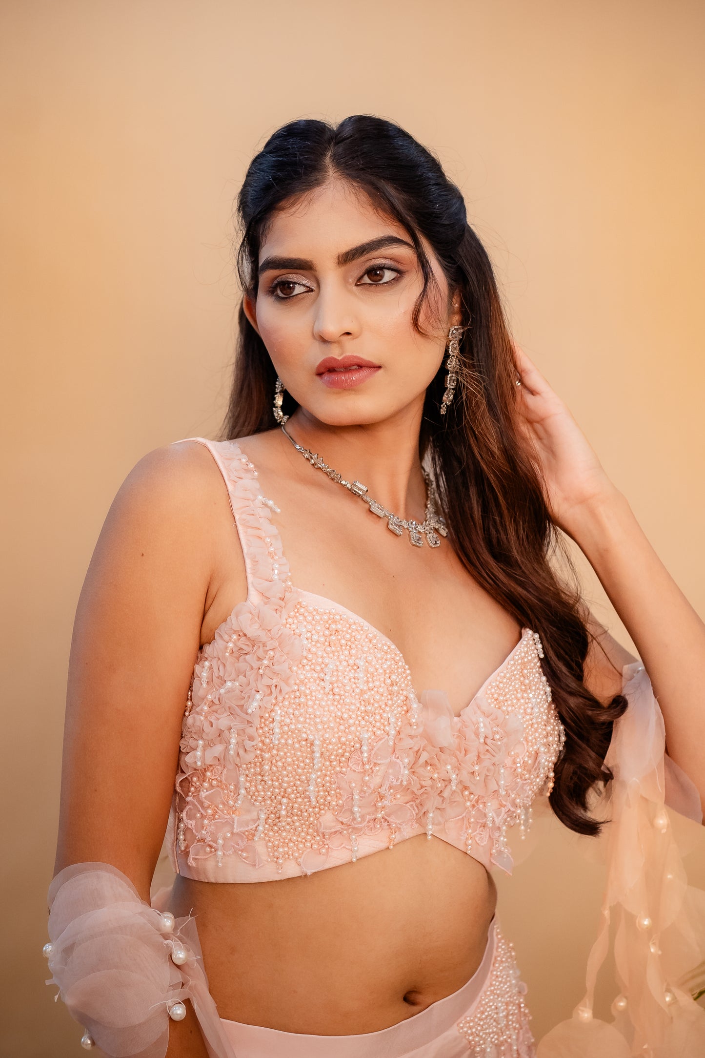 Avni Lehenga