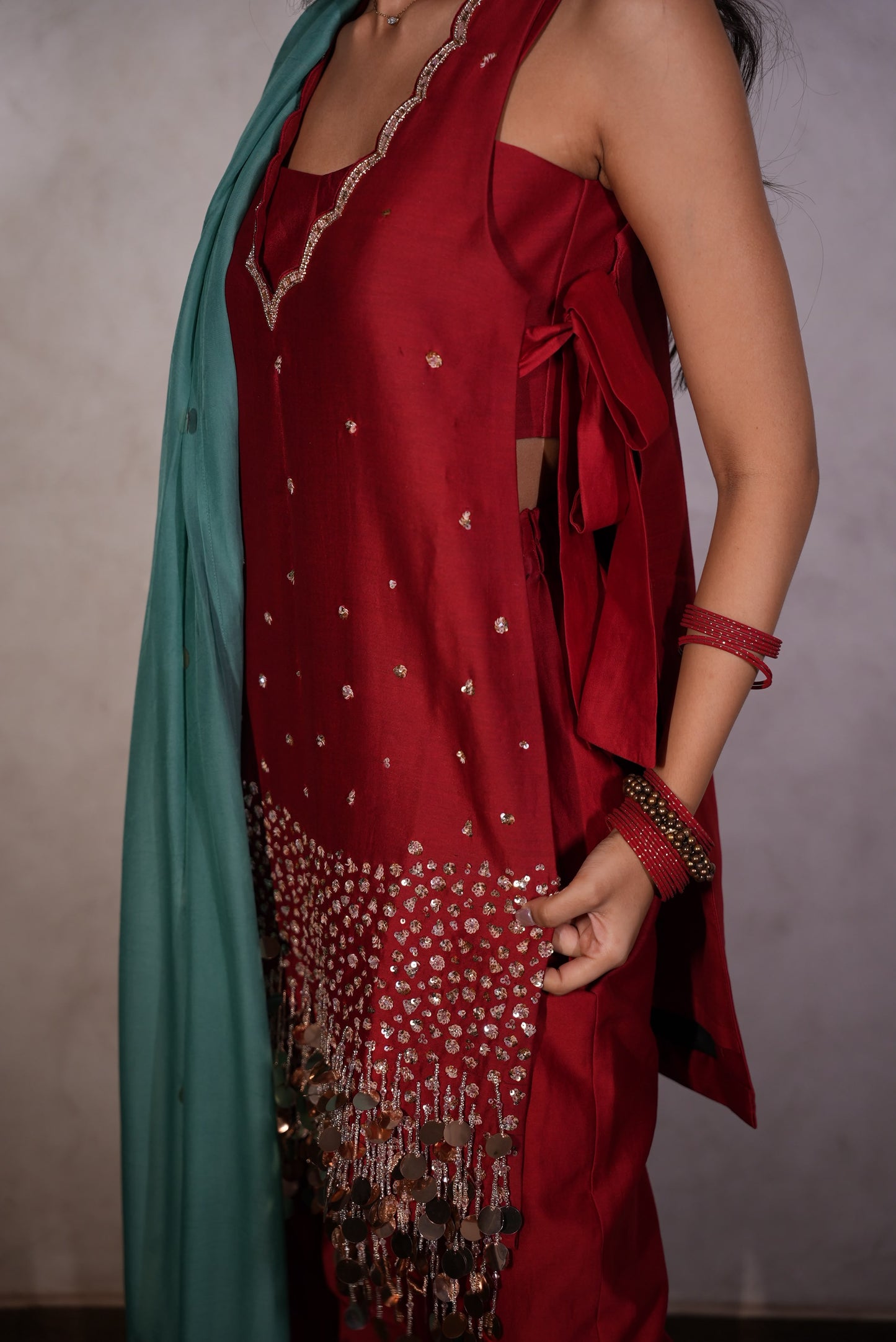 Red Tassel Set